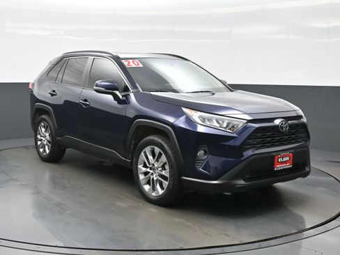 Used 2020 Toyota RAV4 XLE Premium FWD image 8
