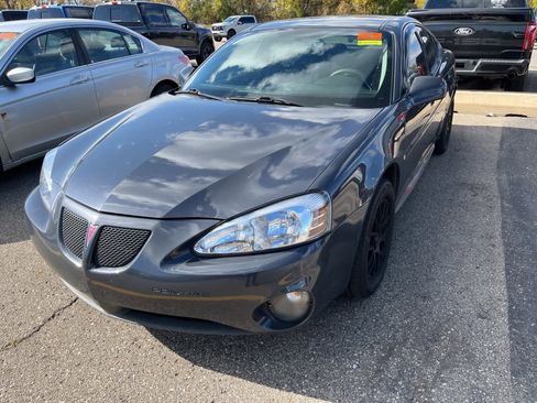 Used 2008 Pontiac Grand Prix image 1