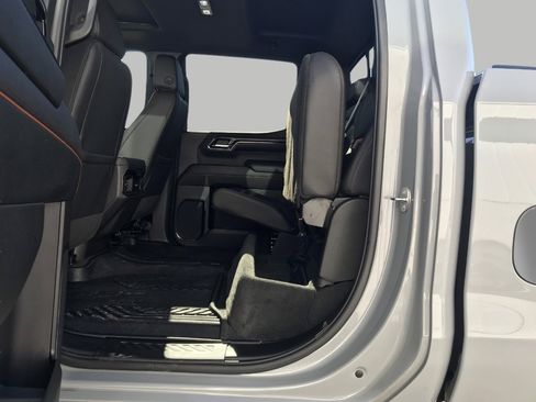 Used 2024 GMC Sierra 1500 AT4 w/ Technology Package image 30
