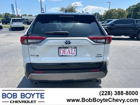 Used 2021 Toyota RAV4 XSE image 7