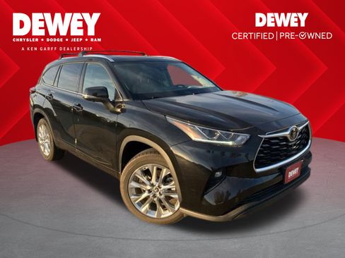 Used 2023 Toyota Highlander Limited image 1