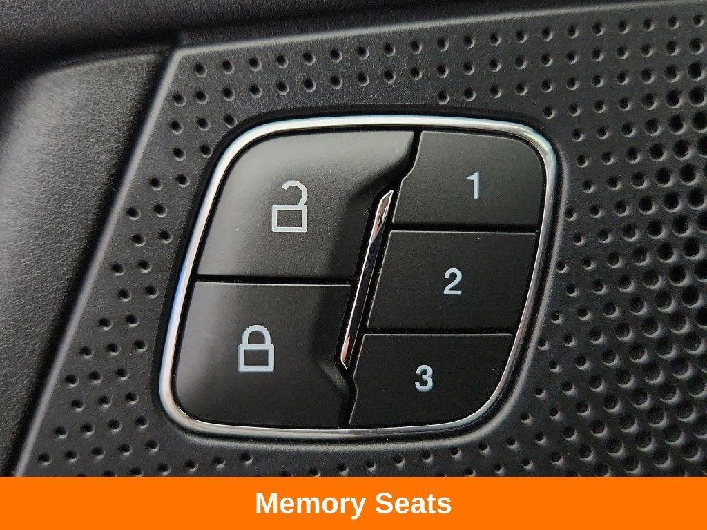 Used 2021 Ford Edge Titanium AWD/4WD image 20