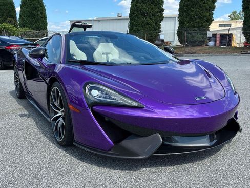 Used 2019 McLaren 570S Spider RWD image 11
