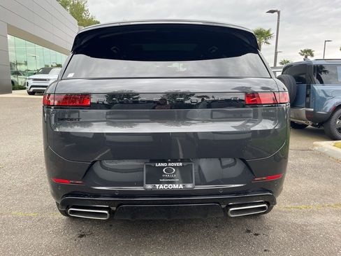New 2026 Land Rover Range Rover Sport Dynamic SE AWD/4WD image 6