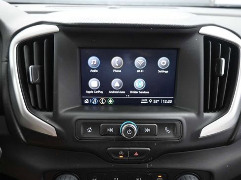 Used 2024 GMC Terrain SLE image 13