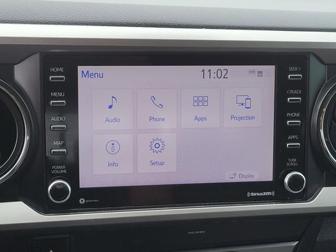 Used 2020 Toyota Tacoma SR5 RWD image 25
