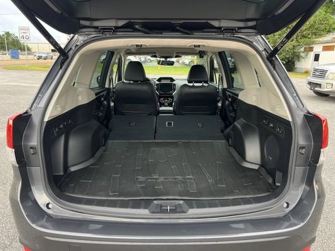 Used 2023 Subaru Forester Touring AWD/4WD image 19
