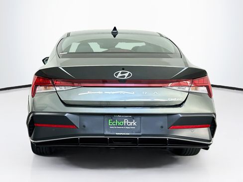Used 2024 Hyundai Elantra Limited FWD image 7