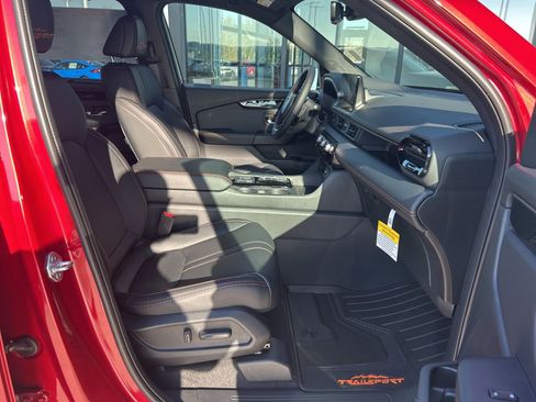 New 2025 Honda Pilot TrailSport image 13