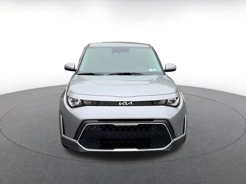 Used 2025 Kia Soul LX w/ LX Technology Package image 4
