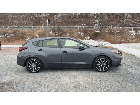 Used 2024 Subaru Impreza 2.0i Sport image 9