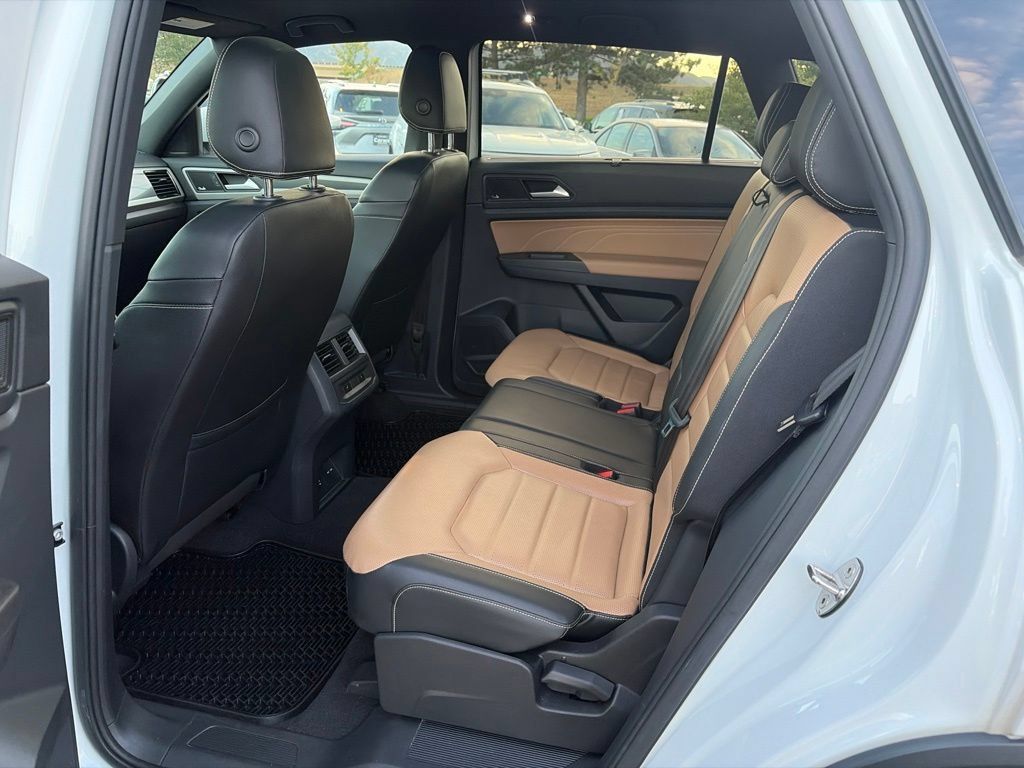 Used 2023 Volkswagen Atlas Cross Sport SEL Premium R-Line AWD/4WD image 21