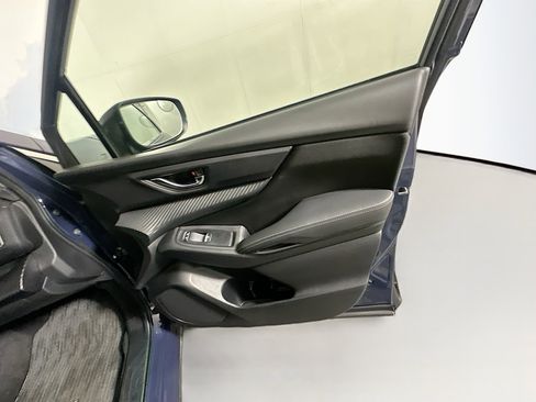 Used 2025 Subaru Ascent Premium image 33