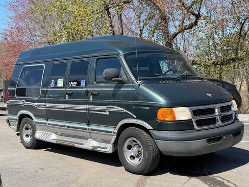 Used 2002 Dodge B1500 RWD image 3