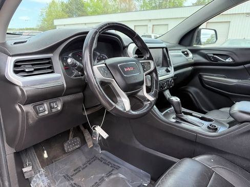 Used 2017 GMC Acadia SLT w/ LPO, Floor Liner Package image 17