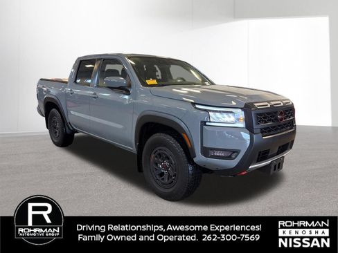 Used 2025 Nissan Frontier PRO-4X AWD/4WD image 9