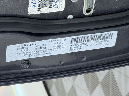 Used 2019 Chrysler 300 Limited RWD image 21