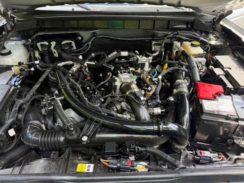 Used 2022 Ford Bronco Outer Banks image 9