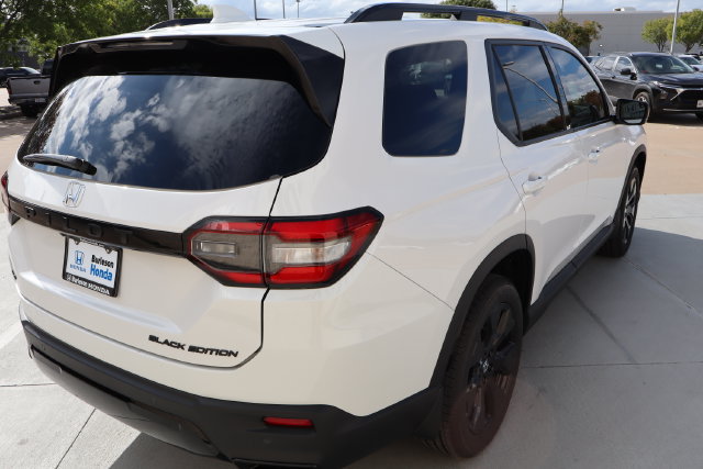 New 2026 Honda Pilot Black Edition image 6