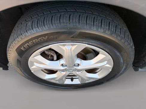 Used 2025 Honda HR-V LX image 9