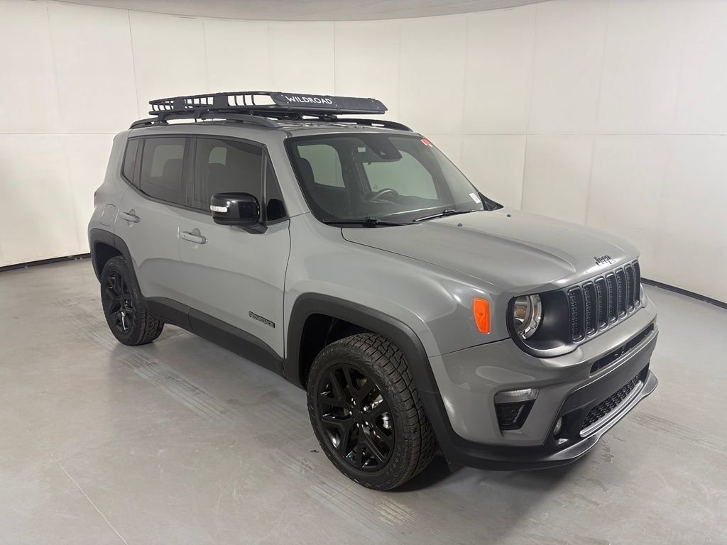 Used 2022 Jeep Renegade Altitude AWD/4WD image 2