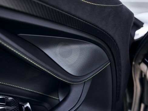 Used 2022 McLaren 720S Spider image 42
