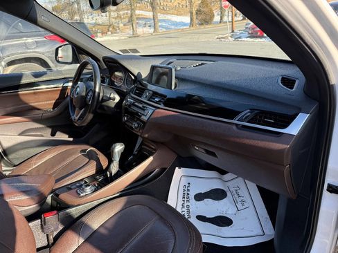 Used 2016 BMW X1 xDrive28i w/ Premium Package image 19