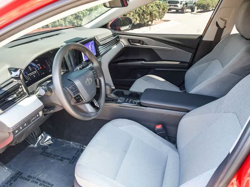 Used 2026 Toyota Camry LE w/ Convenience Package FWD image 16