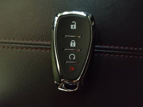 Used 2024 Chevrolet Equinox RS FWD image 32