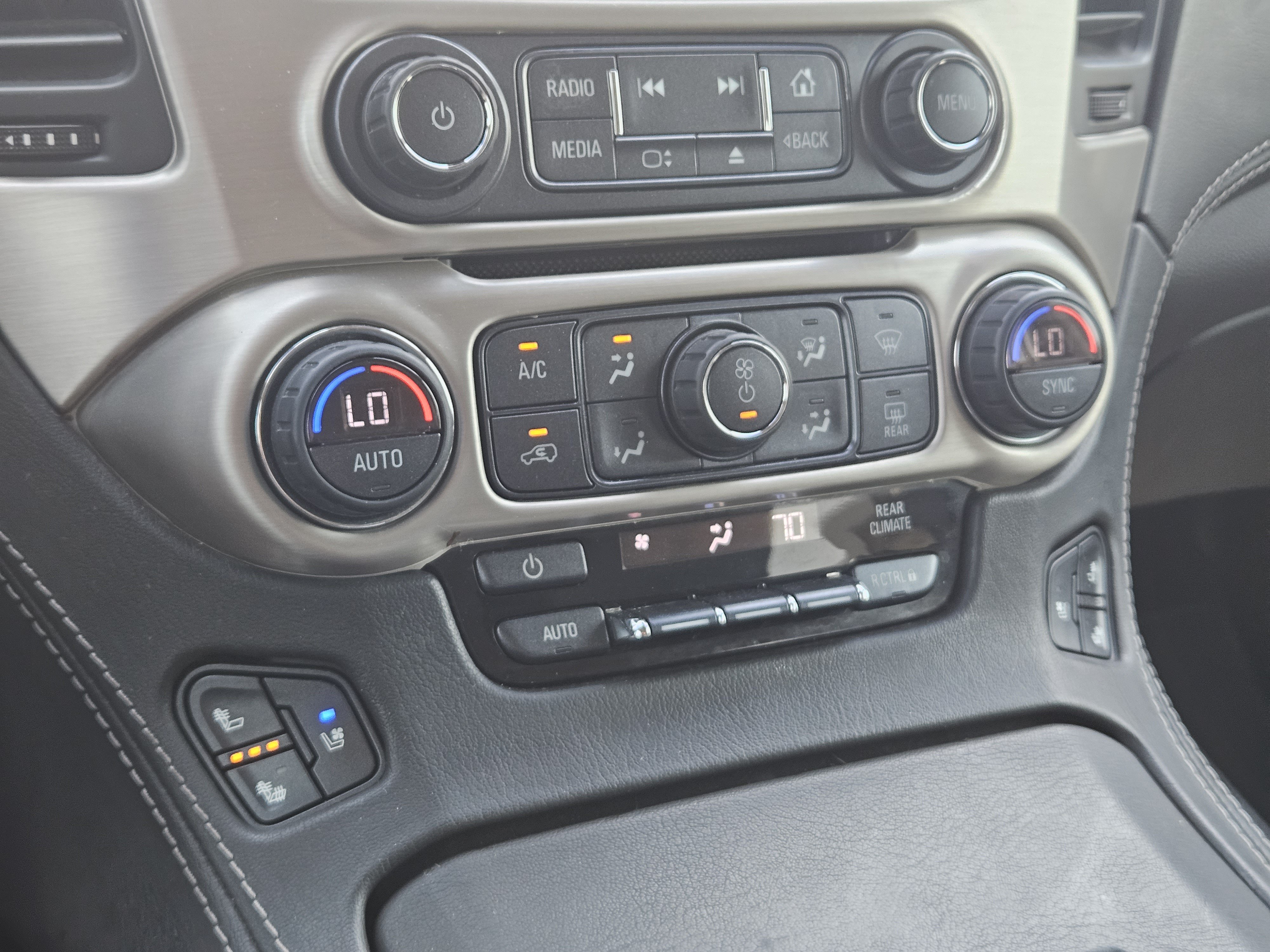 Used 2018 GMC Yukon XL Denali RWD image 19