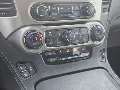 Used 2018 GMC Yukon XL Denali RWD image 19