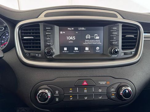 Used 2020 Kia Sorento FWD V6 image 20
