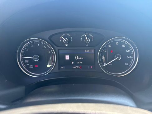 Used 2020 Buick Enclave Essence w/ Sound and Sites Package FWD image 18