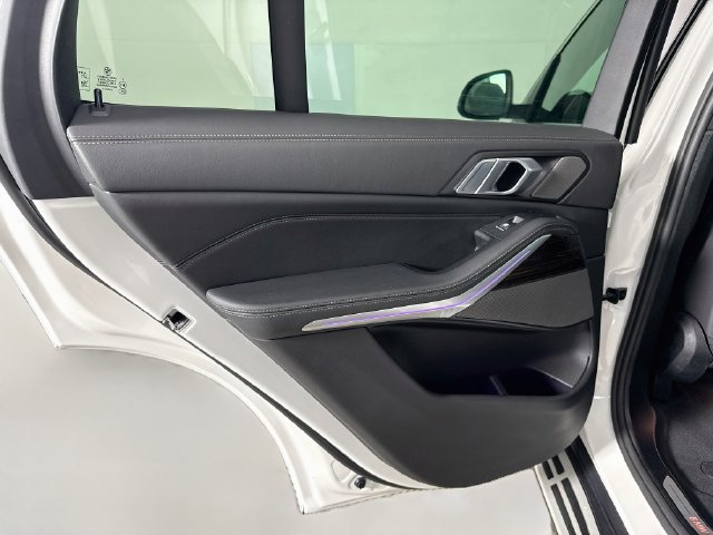 Used 2026 BMW X5 sDrive40i RWD image 25