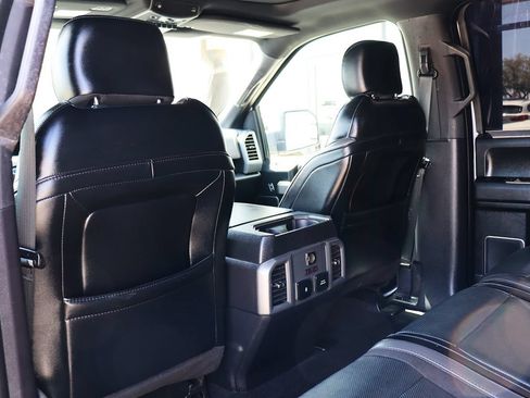 Used 2019 Ford F150 Raptor w/ Equipment Group 802A Luxury AWD/4WD image 32