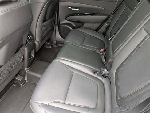 Certified 2025 Hyundai Tucson Limited image 19