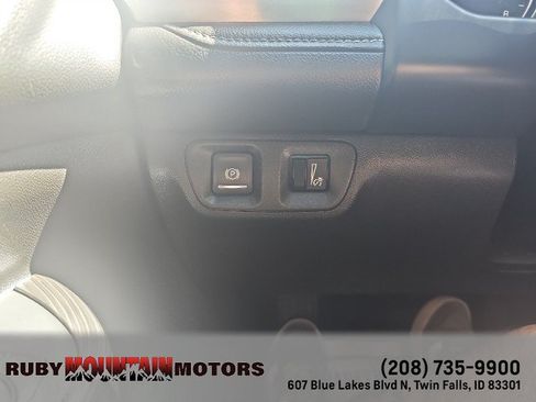 Used 2019 GMC Acadia SLT AWD/4WD image 18