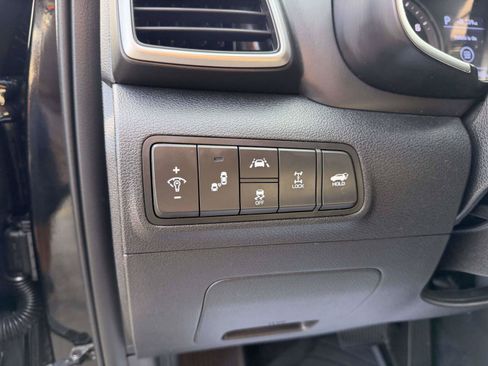 Used 2021 Hyundai Tucson Limited AWD/4WD image 19