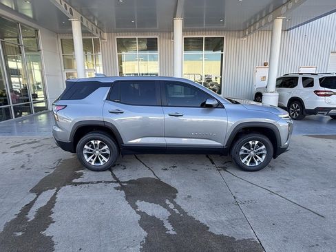 New 2026 Chevrolet Equinox LT w/ Convenience Package II image 4