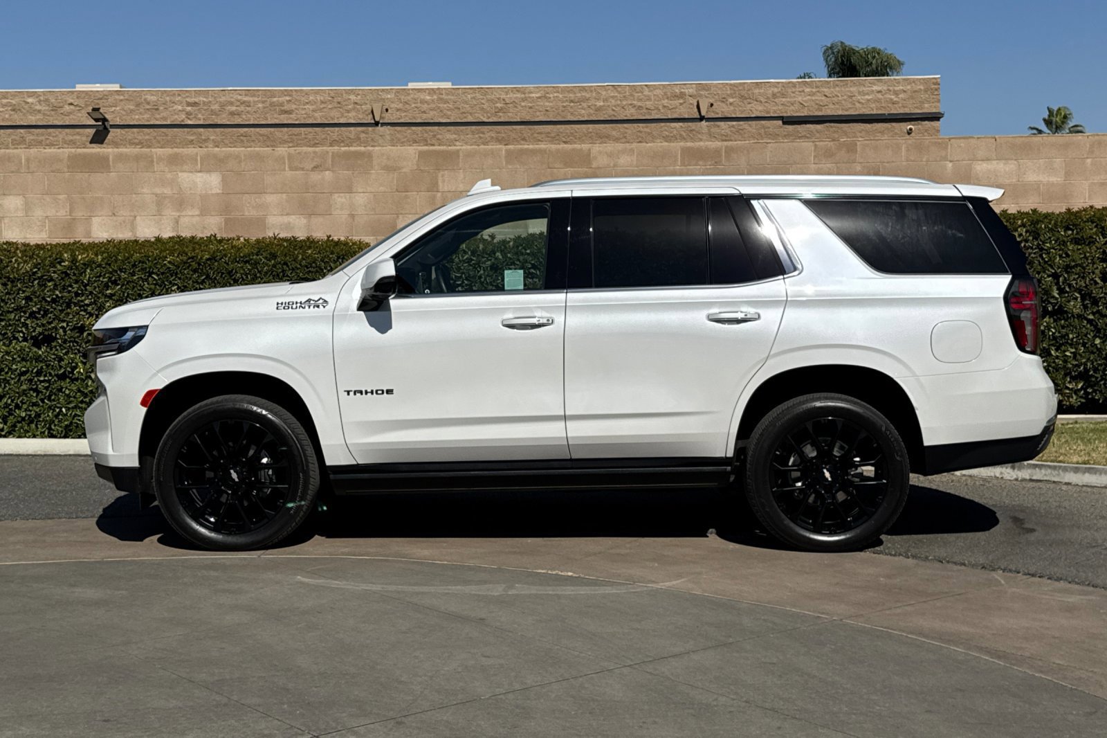 Certified 2023 Chevrolet Tahoe High Country AWD/4WD image 7