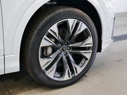 New 2026 Audi Q8 Premium Plus image 8