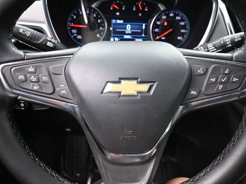 Used 2024 Chevrolet Equinox LT image 11