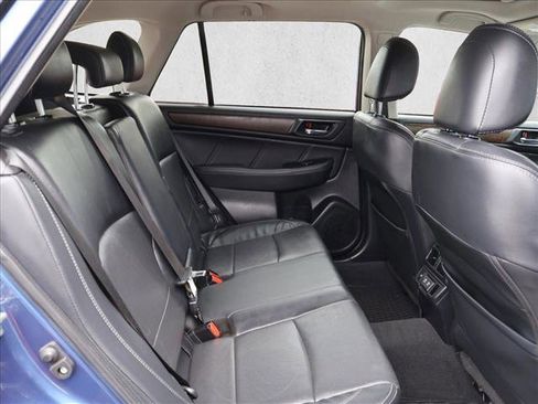 Used 2019 Subaru Outback 2.5i Limited AWD/4WD image 24