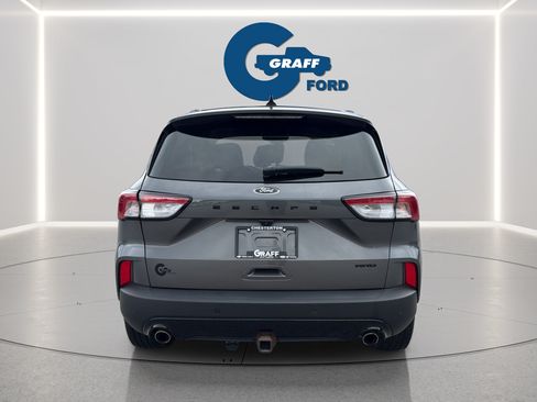 Used 2022 Ford Escape SEL w/ SEL Stealth AWD Package image 9