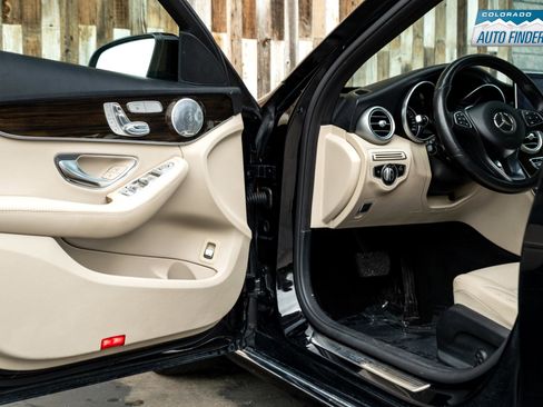 Used 2018 Mercedes-Benz C 300 4MATIC Sedan image 10
