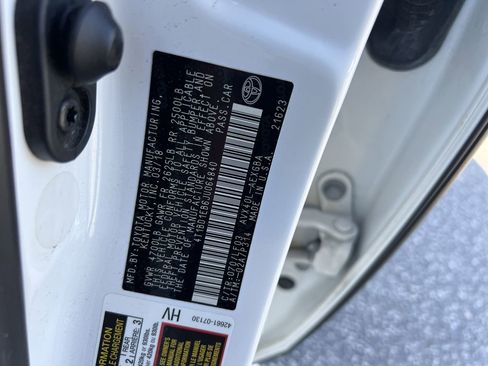 Used 2018 Toyota Avalon XLE Premium image 36