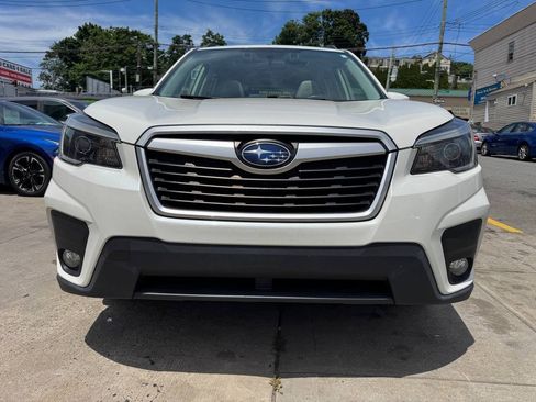 Used 2021 Subaru Forester Premium AWD/4WD image 2
