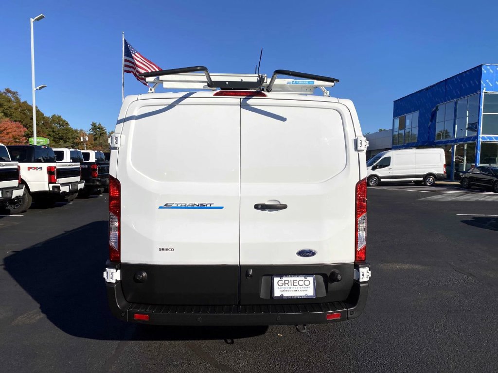 Used 2024 Ford E-Transit Low Roof RWD image 4