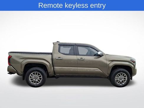 Used 2025 Toyota Tacoma Limited image 8