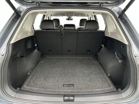 Used 2022 Volkswagen Tiguan SE image 23